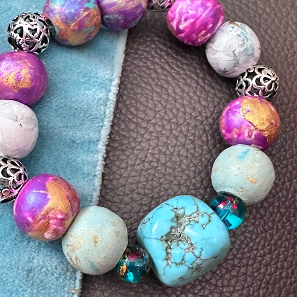 Howlite Artisan Purple and Blue HAND PAINTED Beads Bracelet with Bohemian Charm - Picture 5 of 7